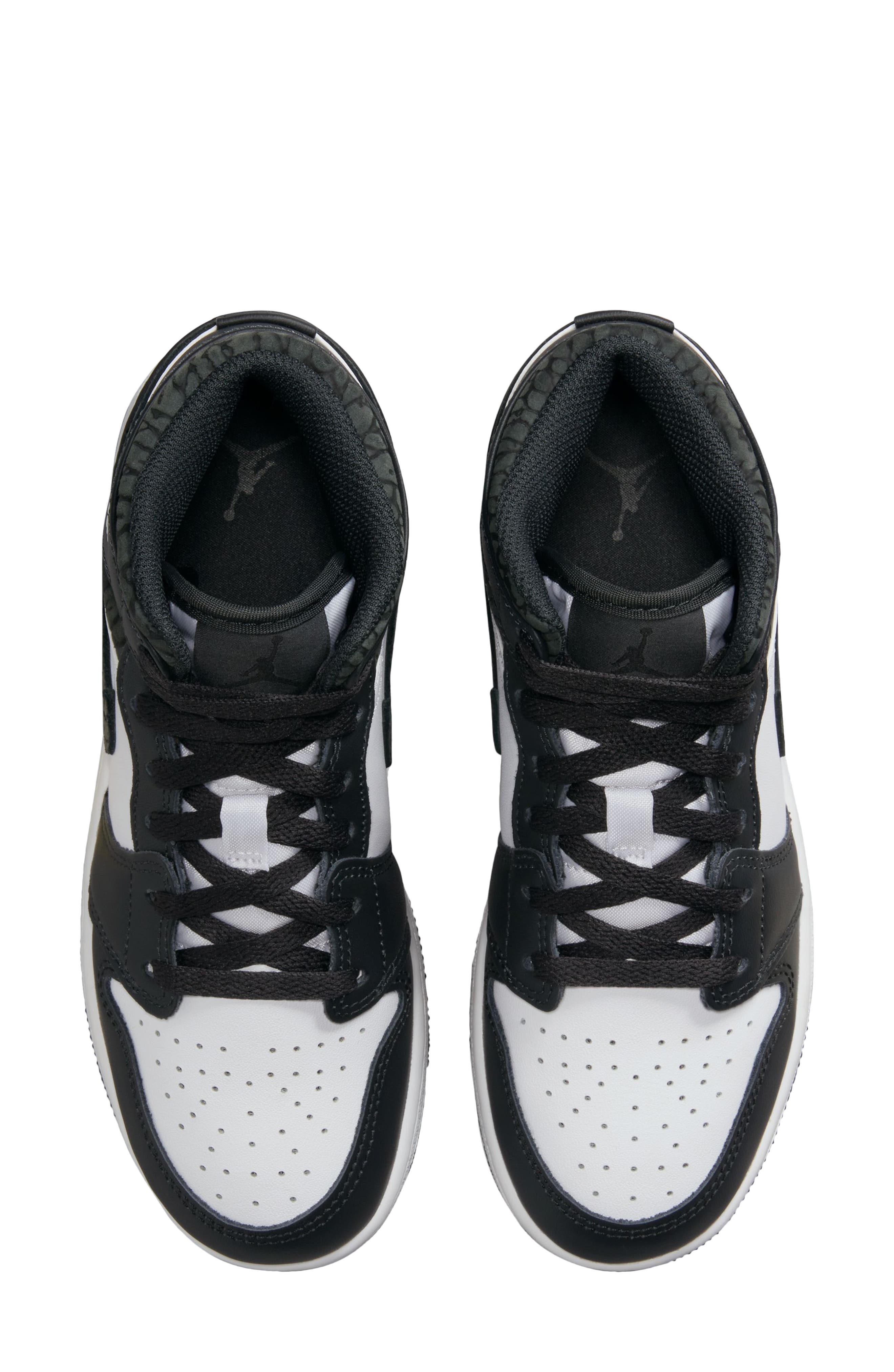 Jordan Nike Jordan Air Jordan 1 Mid SE Basketball Shoe, Alternate, color, 