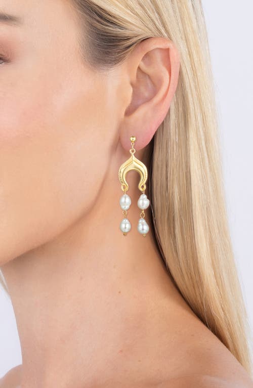 Eye Candy Los Angeles Kate Faux Pearl Drop Earrings In Gold