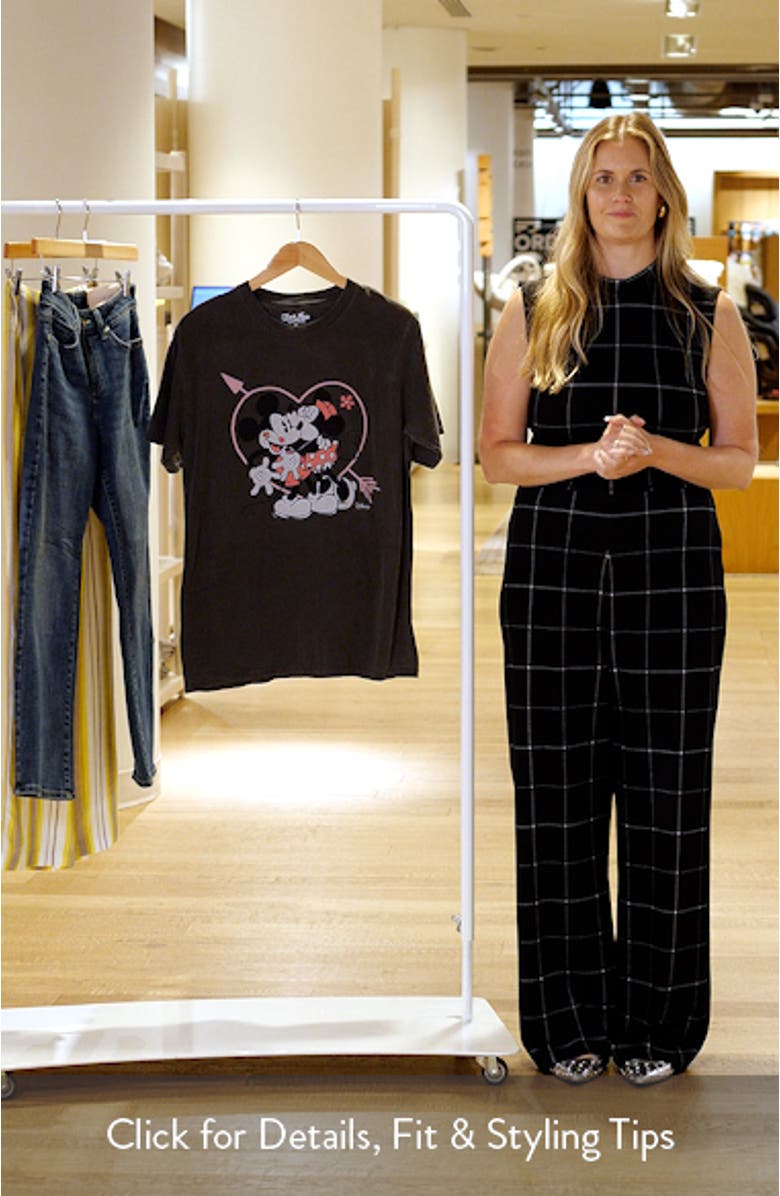 Hearts & Kisses Cotton Graphic T-Shirt, sales video thumbnail