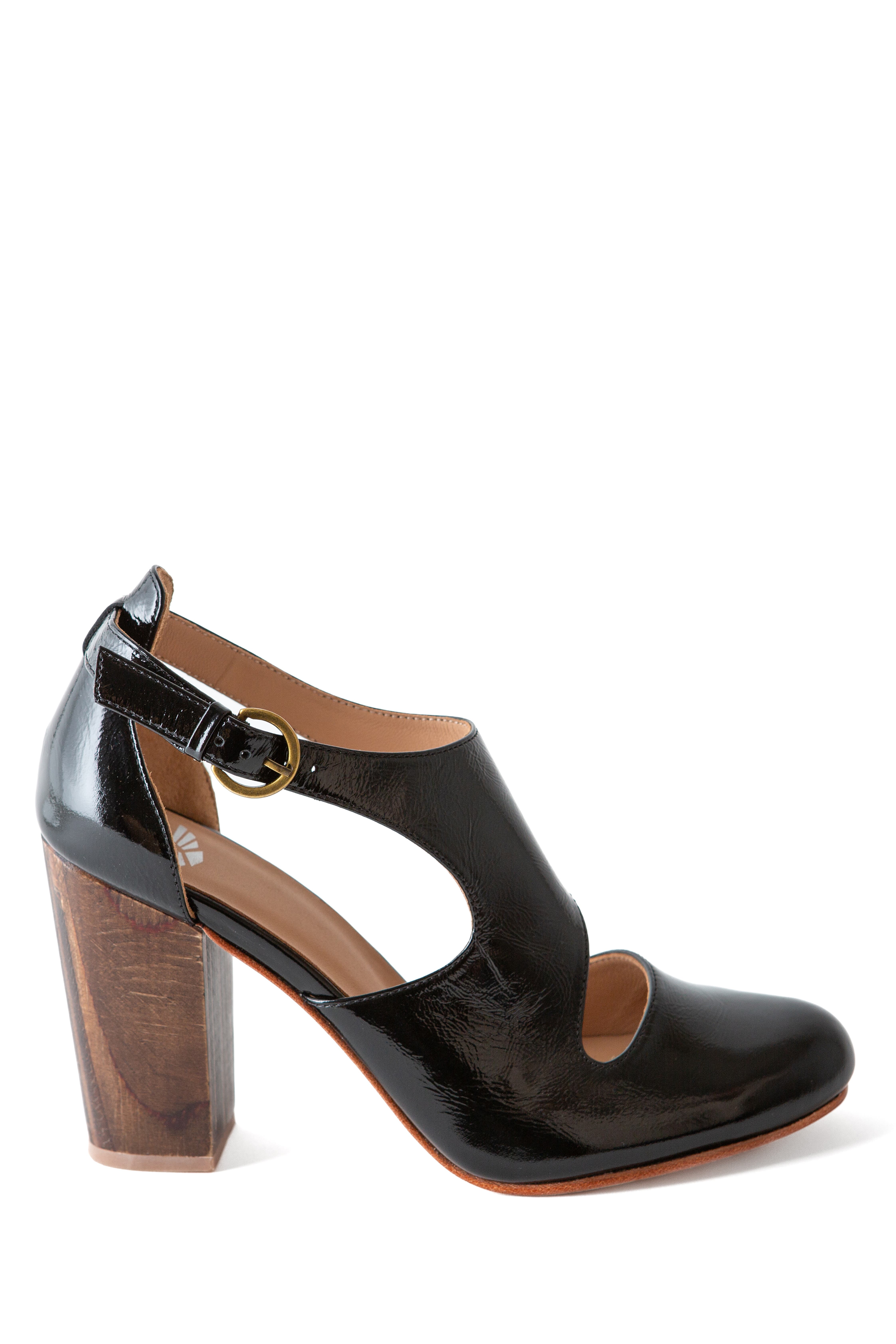 Fortress Luna Naya Asymmetric Cutout Pump, Alternate, color, Black Crinkle Patent