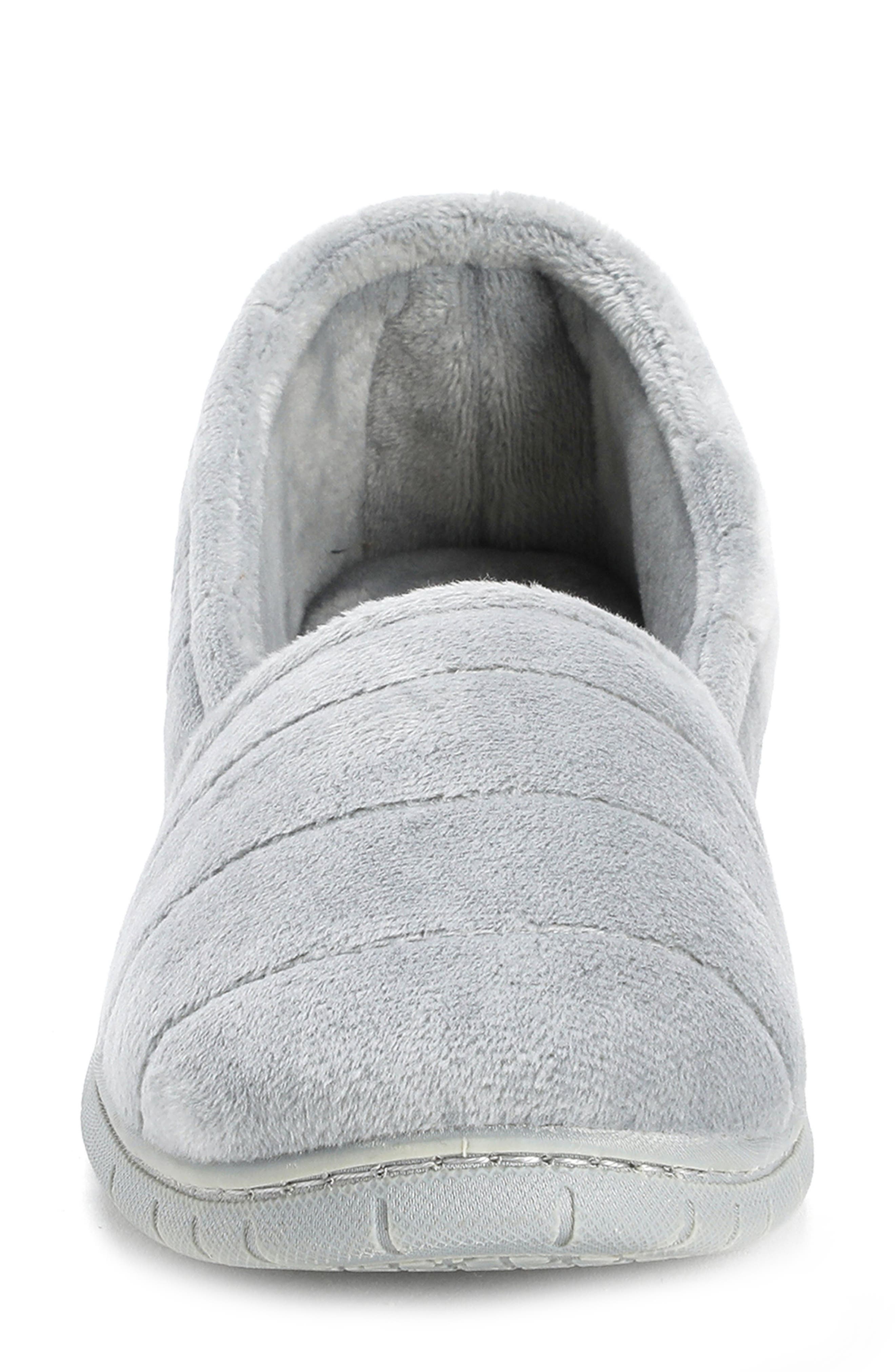 DEARFOAMS Nova Quilted Velour Slipper, Alternate, color, Sleet
