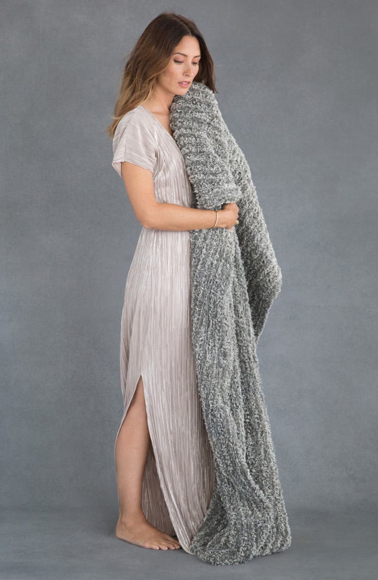 Little Giraffe Giraffe at Home Luxe<sup>™</sup> Knit Throw Blanket, Alternate, color, Fog