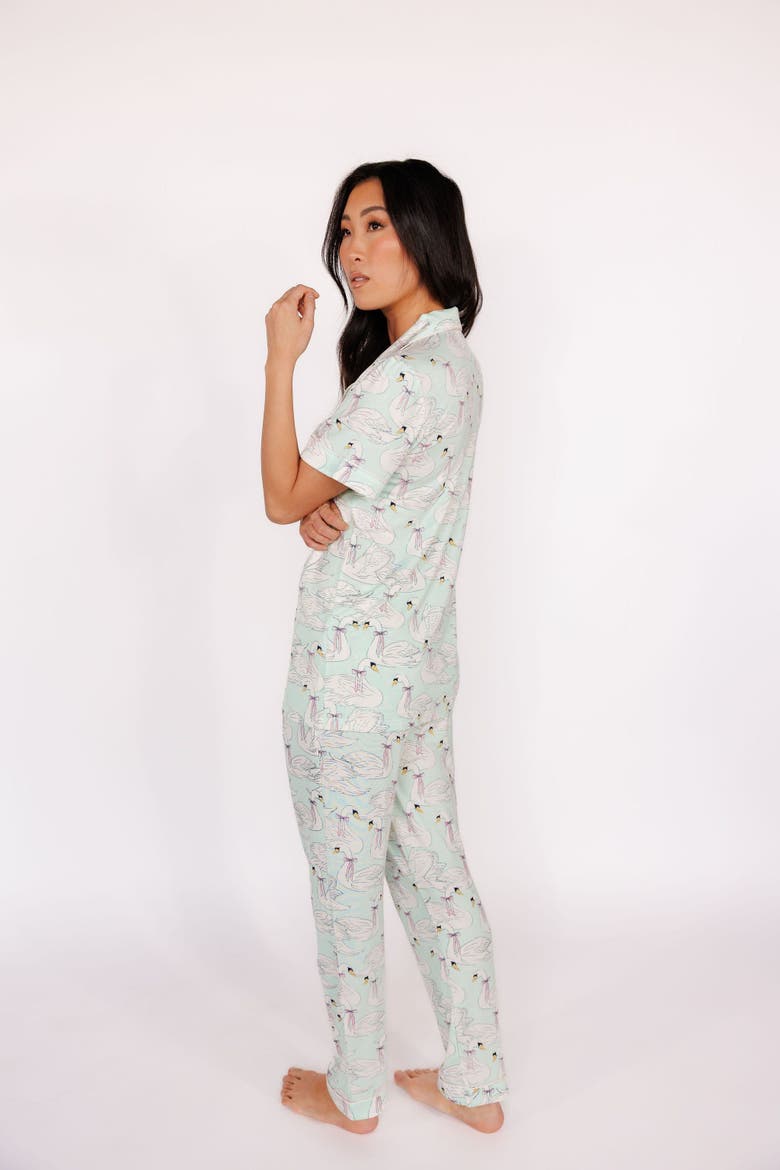 Short Sleeve & Cropped Pant Pajama Set, Alternate, color, Swan in Pastel Green