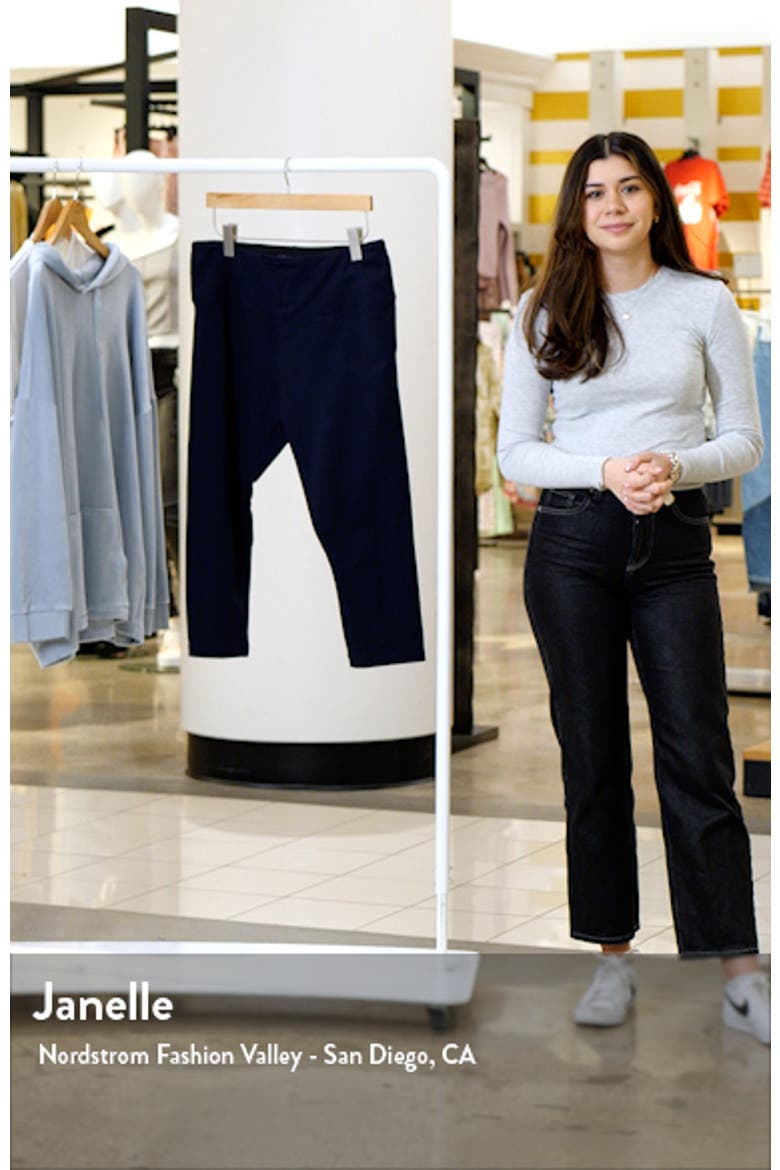 'Lyssentials Crop Leggings video