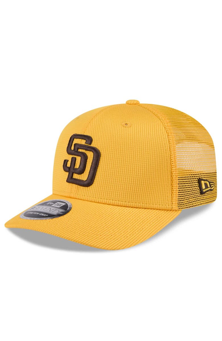 New Era Men's New Era  Gold San Diego Padres 2025 Spring Training 9SEVENTY Stretch-Snap Trucker Hat, Main, color, 