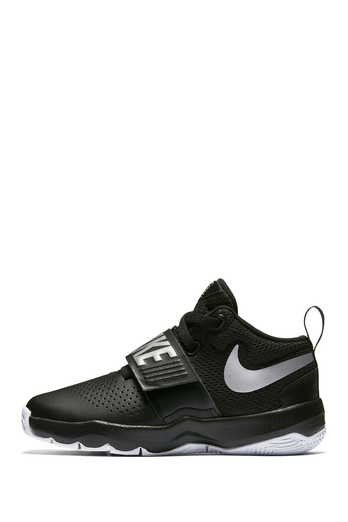Nike Team Hustle D8 Sneaker, Alternate, color, 