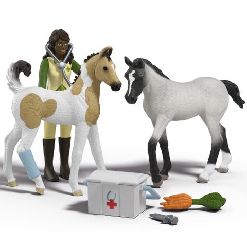 Horse Club Sarah's First Aid Kit, 8 Piece Animal Medical Toy Playset
