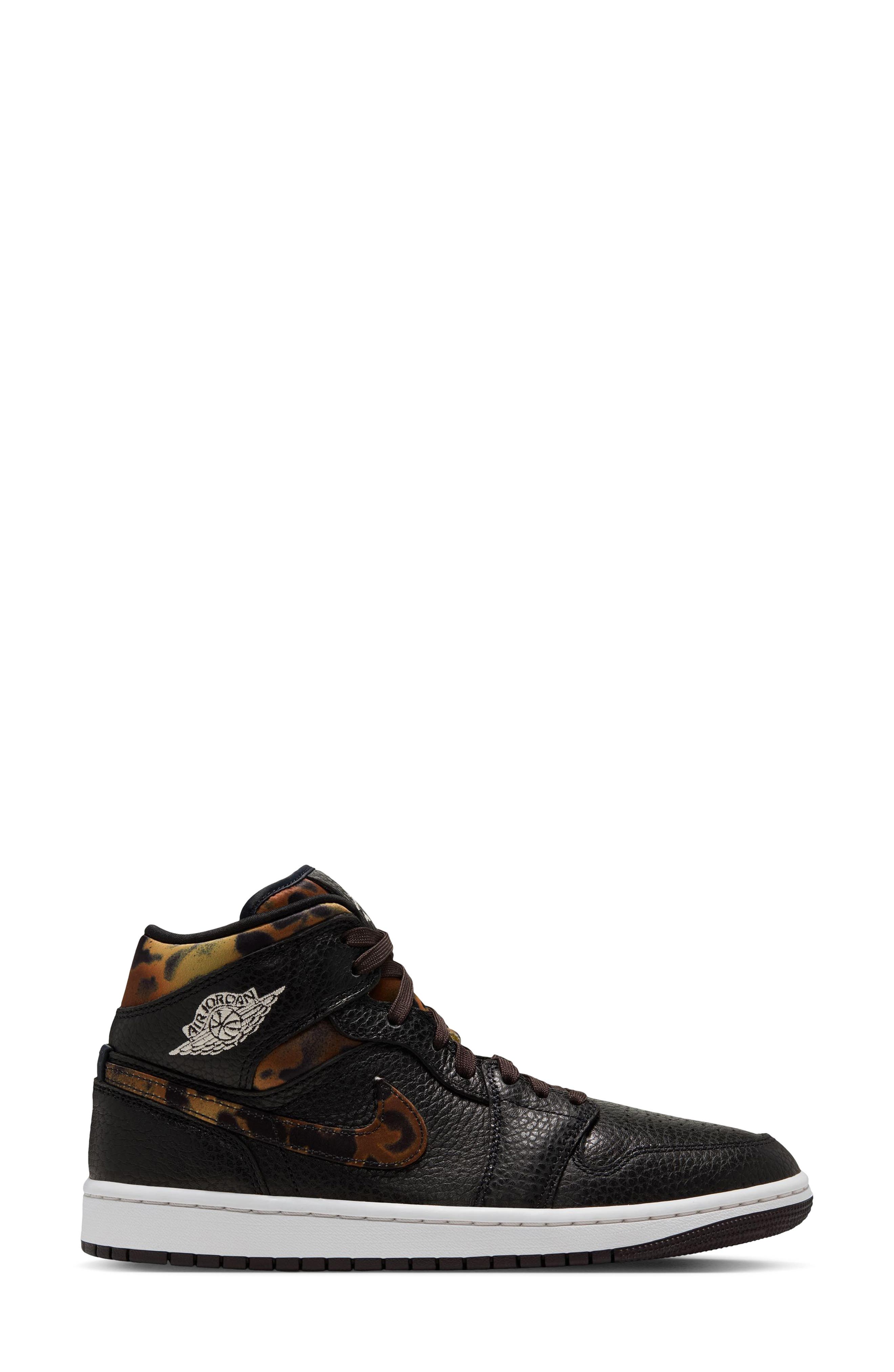 Jordan Air Jordan 1 Mid Sneaker, Alternate, color, 001 BLACK/ VELVET BROWN/ CHALK