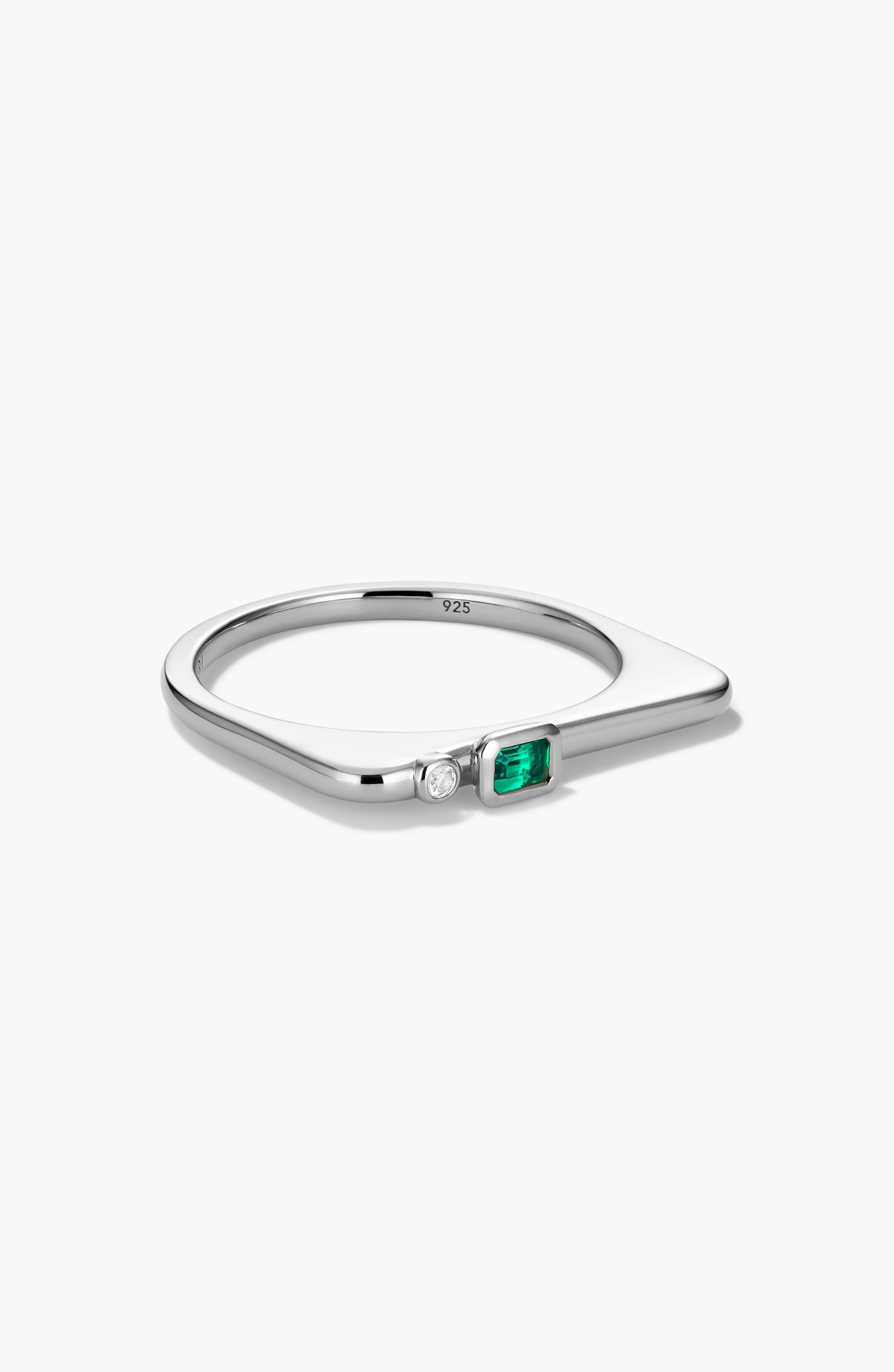 Silver / Lab Grown Emerald