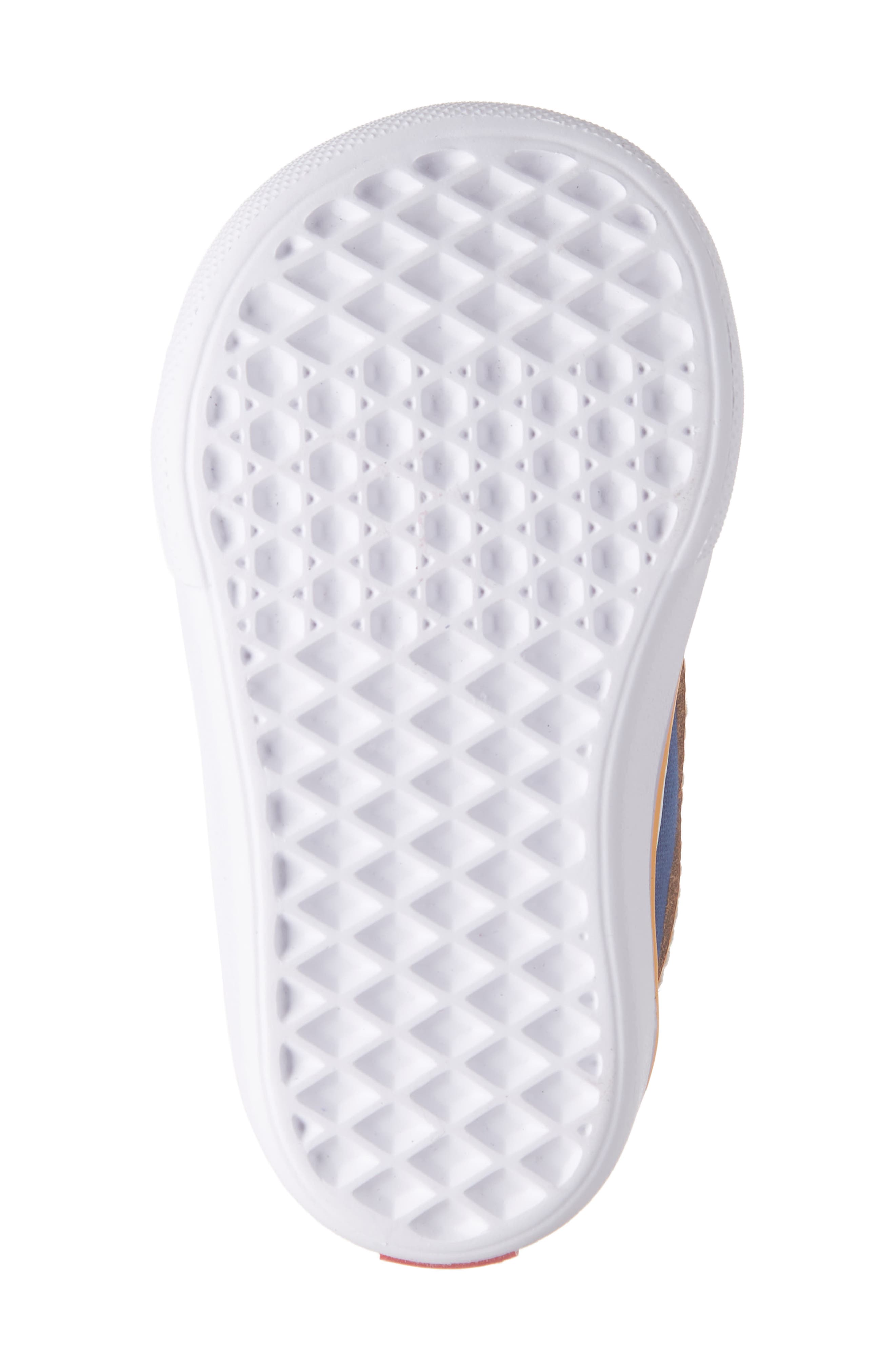 Vans ComfyCush Old Skool V Sneaker, Alternate, color, 