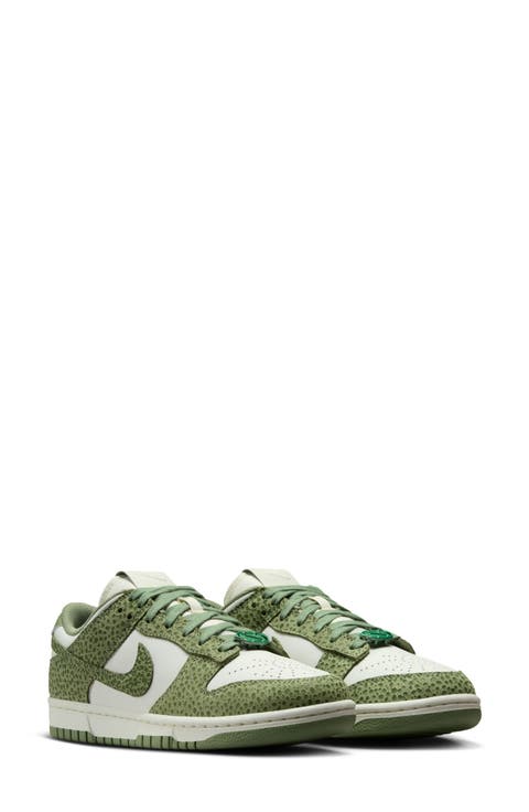 Dunk Low Premium Basketball Sneaker (Women)