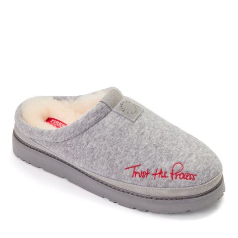 Daniella Karagach's Fireside Men's Embroidered Knit Shearling Clog Slippers