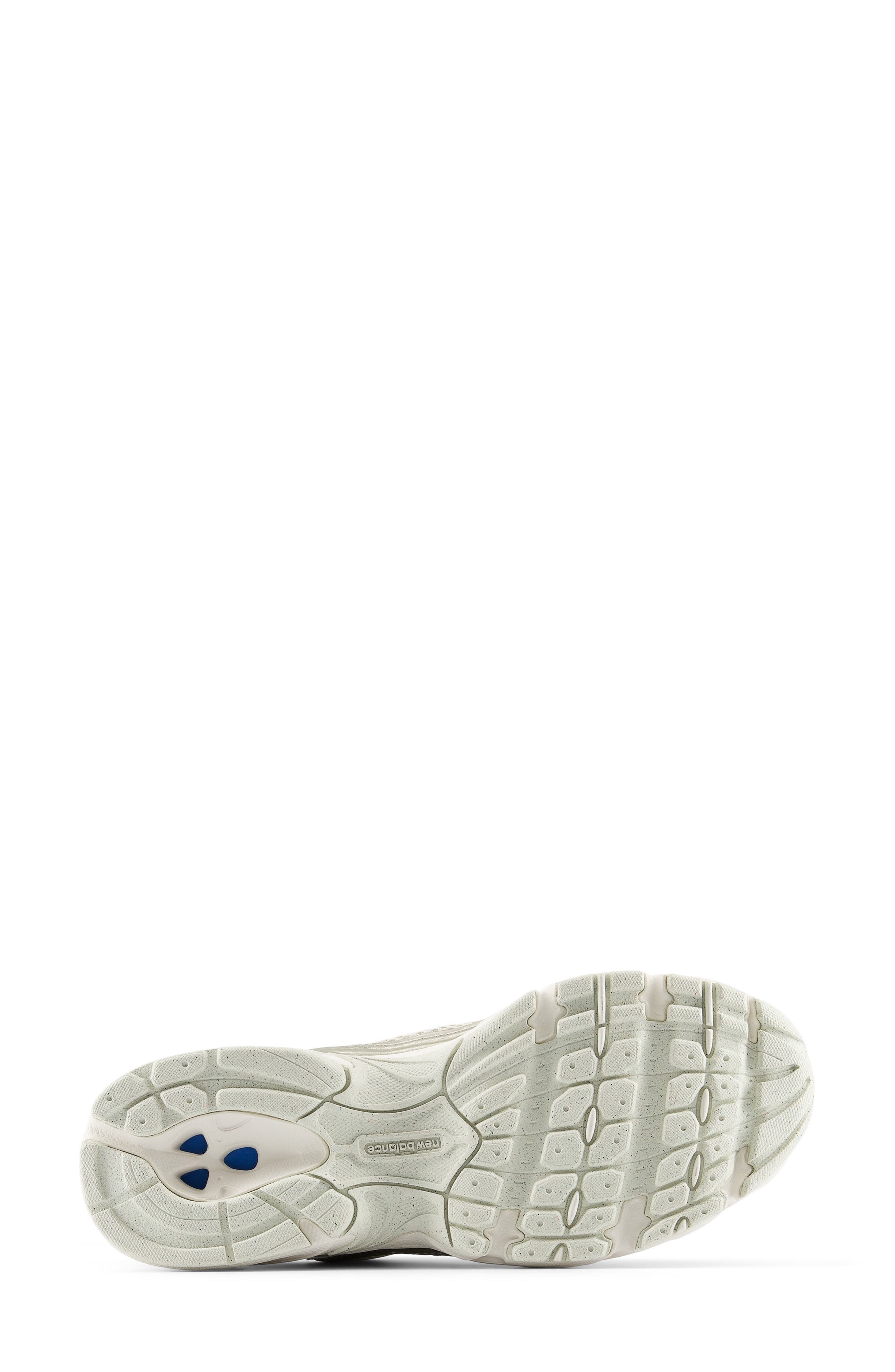 New Balance Gender Inclusive 530 Sneaker, Alternate, color, Gold Metallic/ Linen