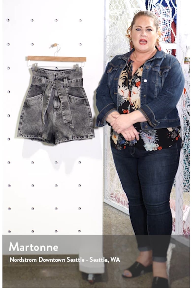 Voukko Tie Waist Denim Shorts video