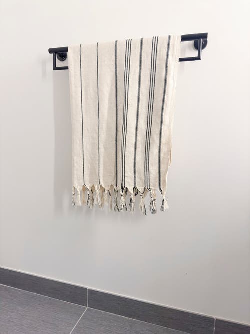 Anaya Natural Linen Stripe Bath Towel With Knotted Fringe In Black