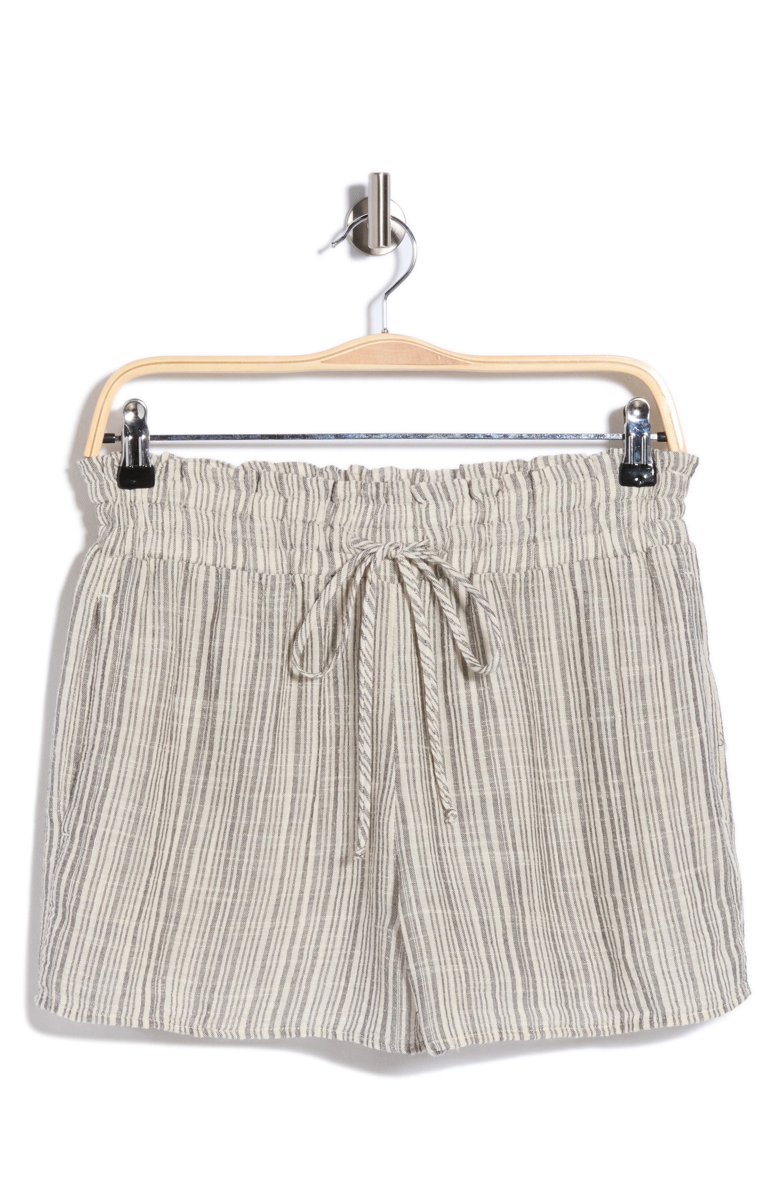 Ruffle Edge Stripe Shorts