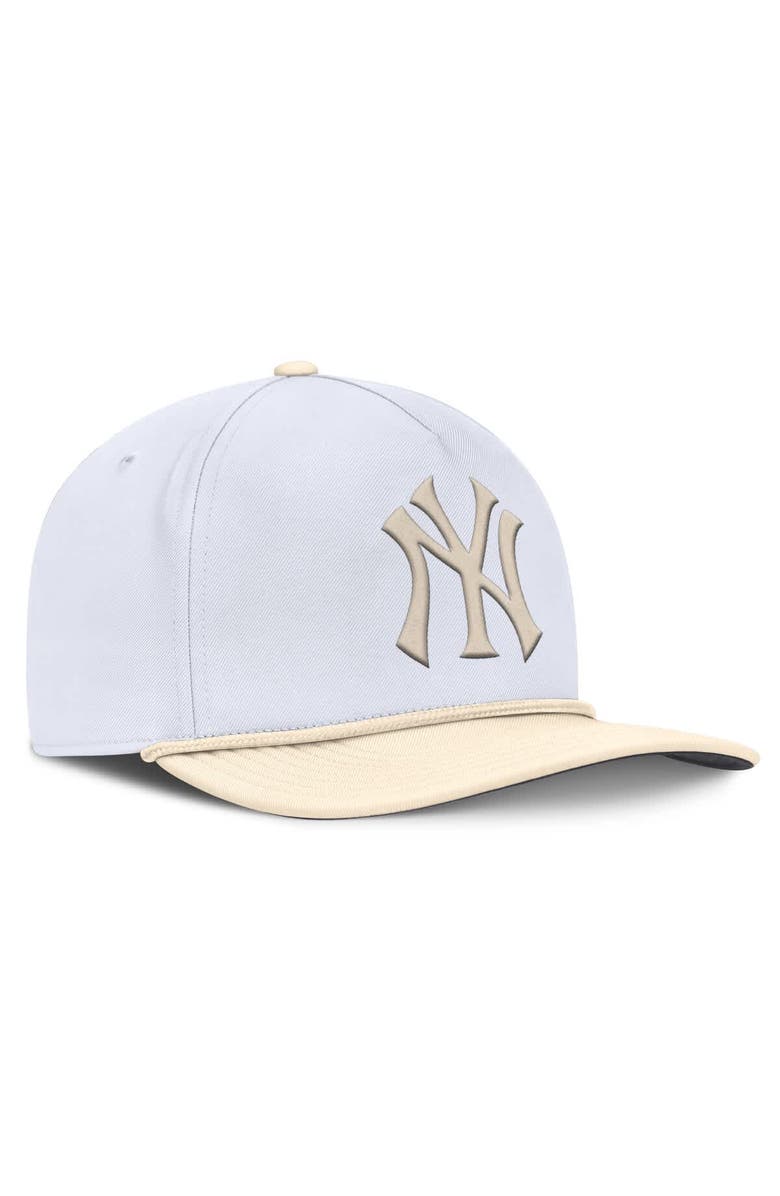 Nike Men's Nike White/Cream New York Yankees Pro Performance Snapback Hat, Alternate, color, White