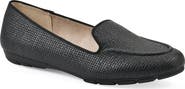 CLIFFS BY WHITE MOUNTAIN Gutsy Woven Loafer