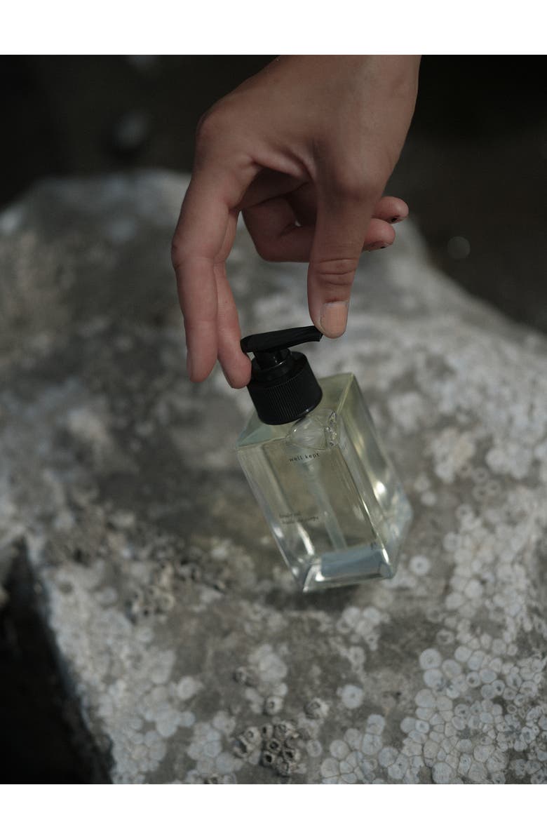 well kept Body Oil, Alternate, color, Natural