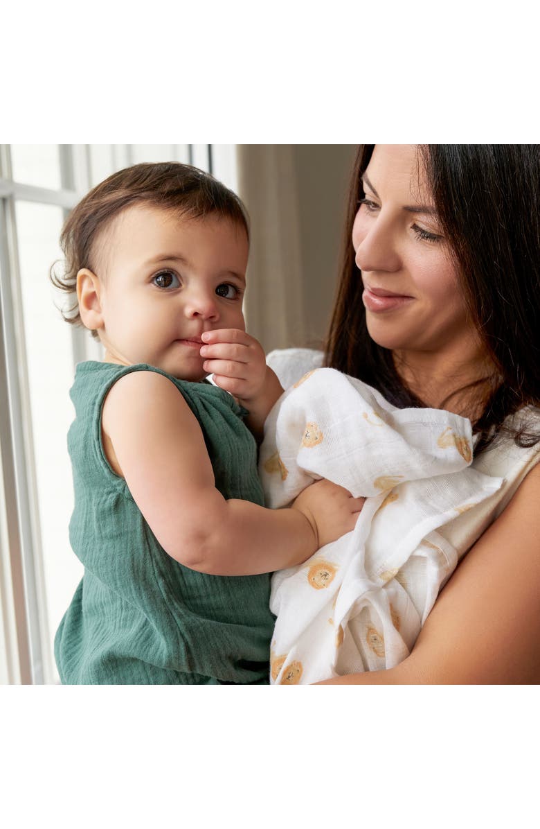 aden + anais Boutique 4-Pack 100% Organic Cotton Muslin Swaddles, Alternate, color, Animal Kingdom