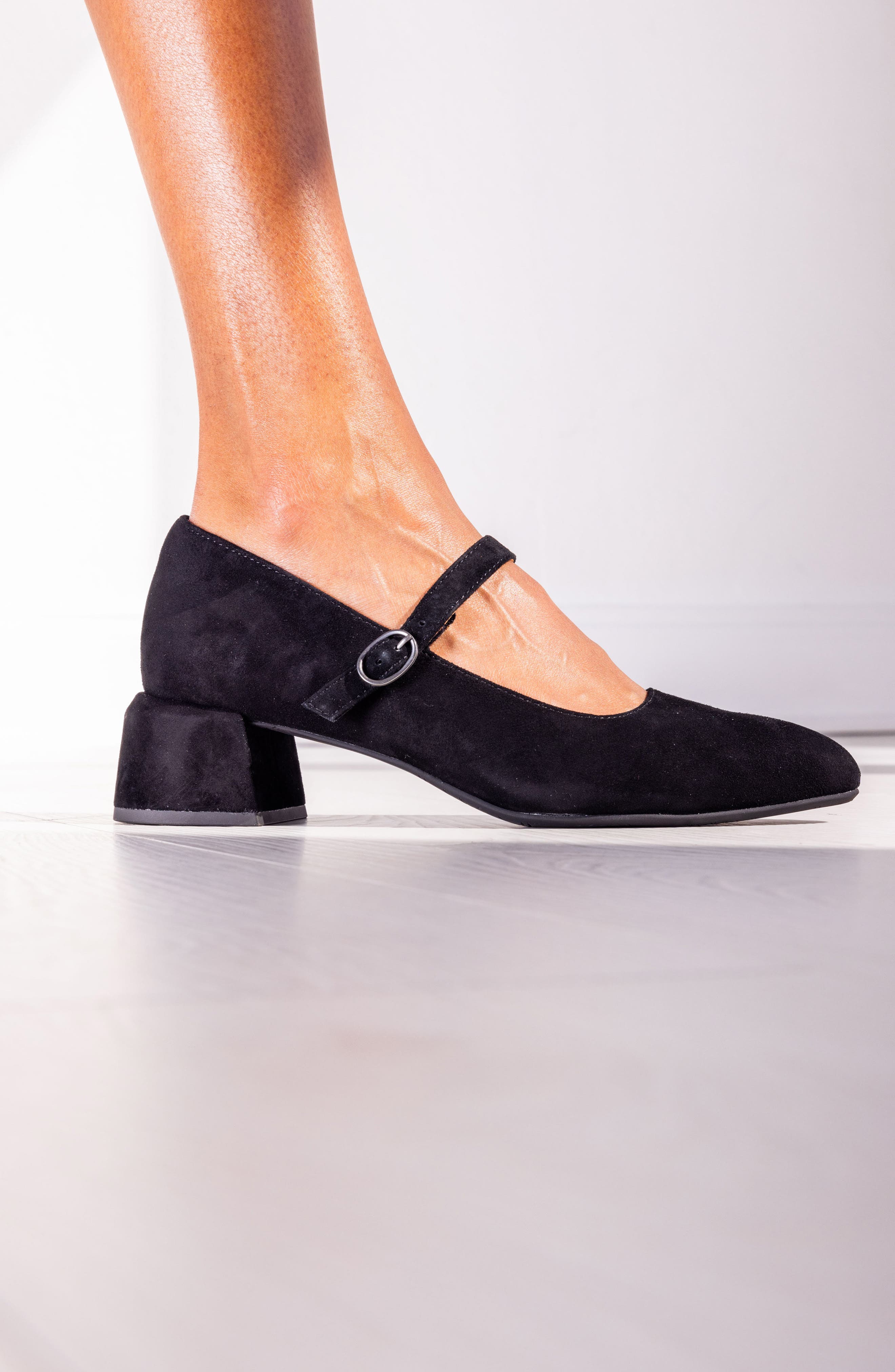 L'Amour des Pieds Katriel Mary Jane Pump, Alternate, color, Black