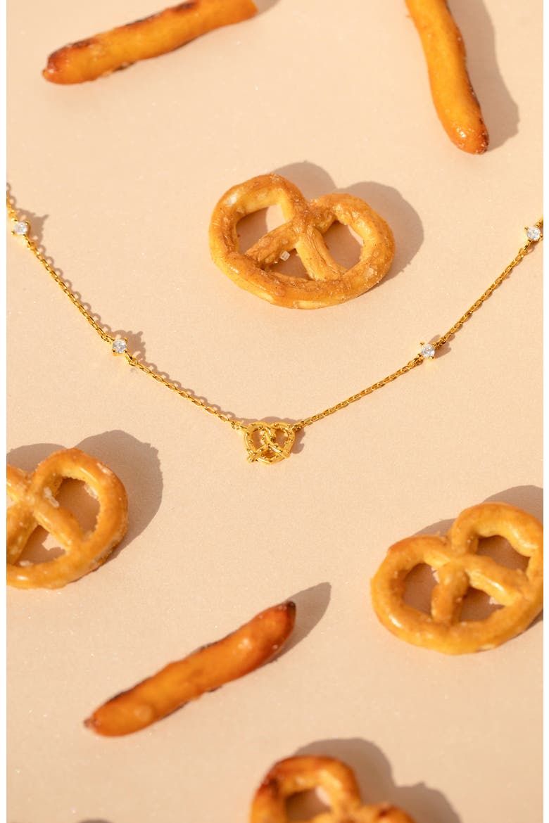 Salted Pretzel Pendant Necklace, Alternate, color, GOLD