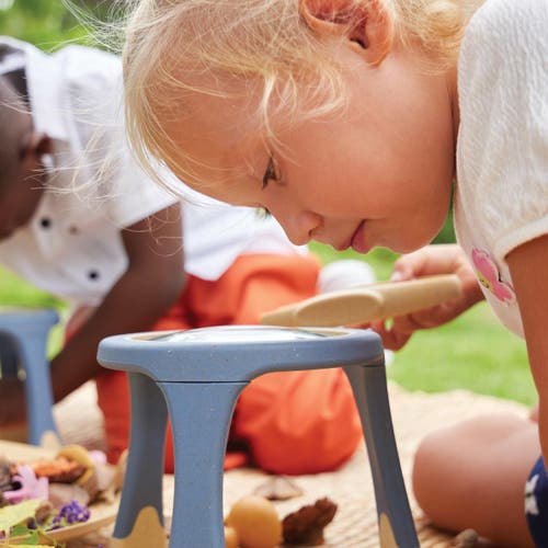 Kaplan Early Learning Company All-weather Tabletop Magnifier In Blue