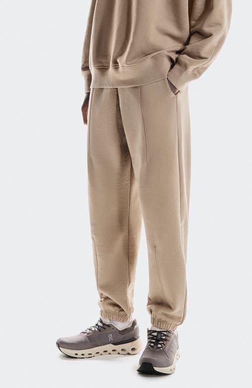 On Club Sweatpants In Brown