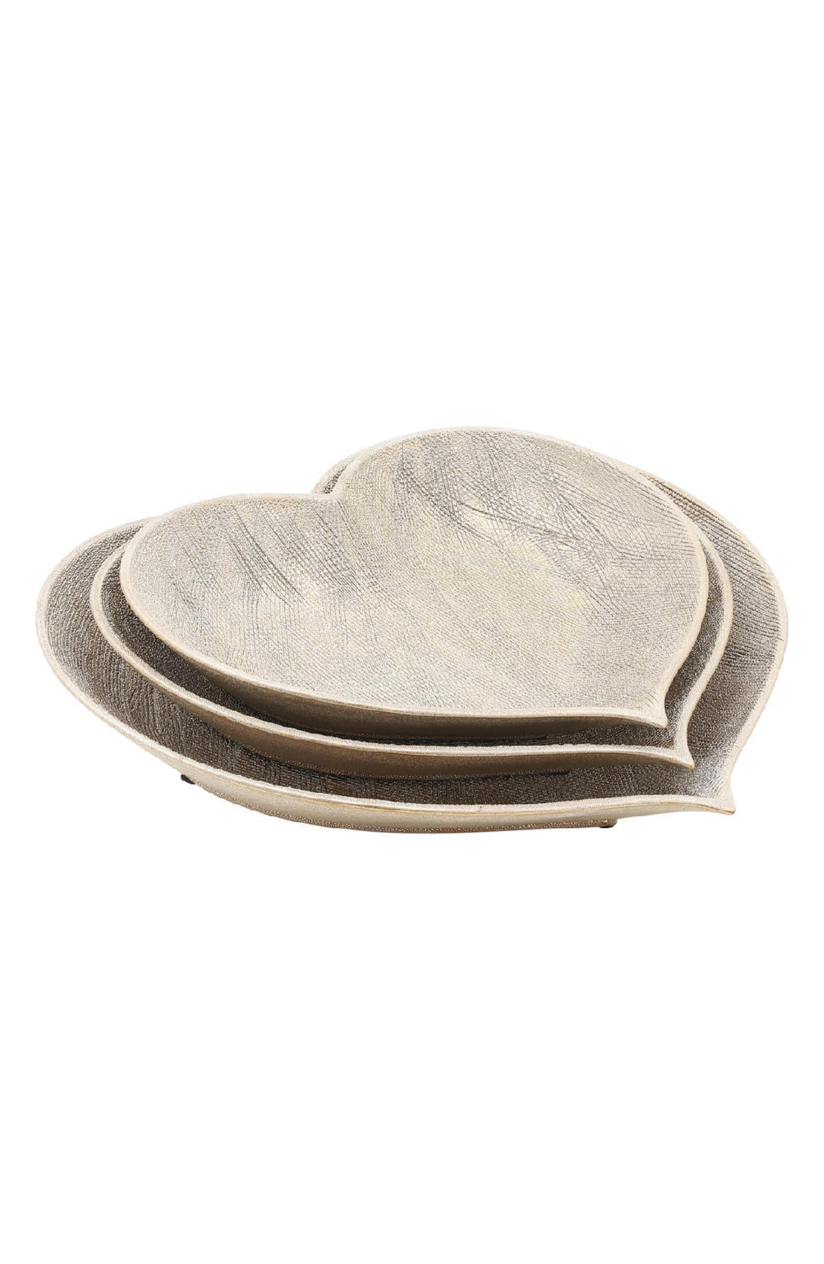 Set of 3 Heart Plates