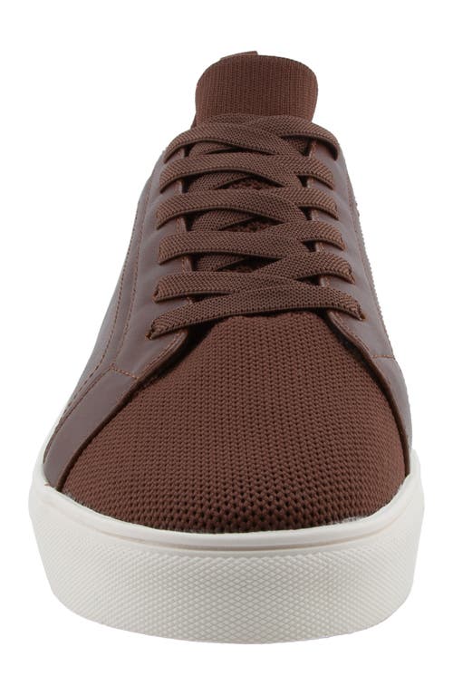 Deer Stags Dominic Low Top Sneaker In Brown