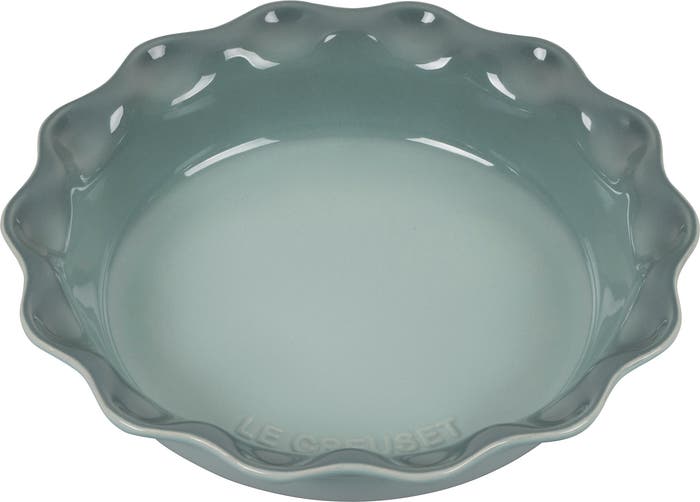 Le Creuset Heritage 9-Inch Stoneware Pie Dish - Sea Salt