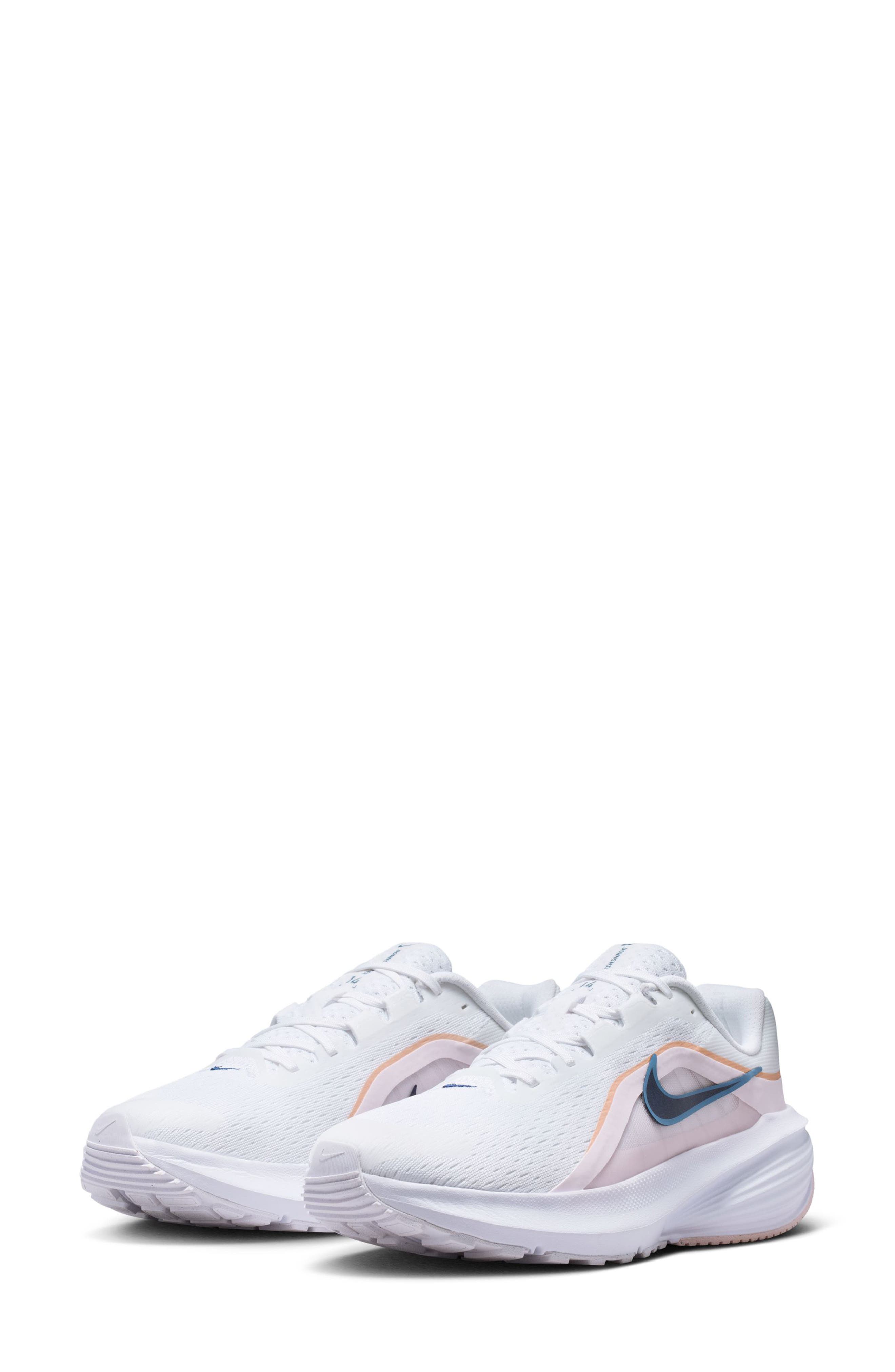 Nike Downshifter 14 Running Shoe
