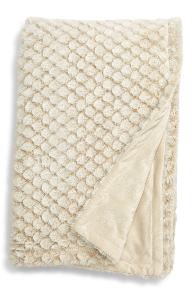 NORDSTROM AT HOME Diamond Plush Throw, Main, color, 