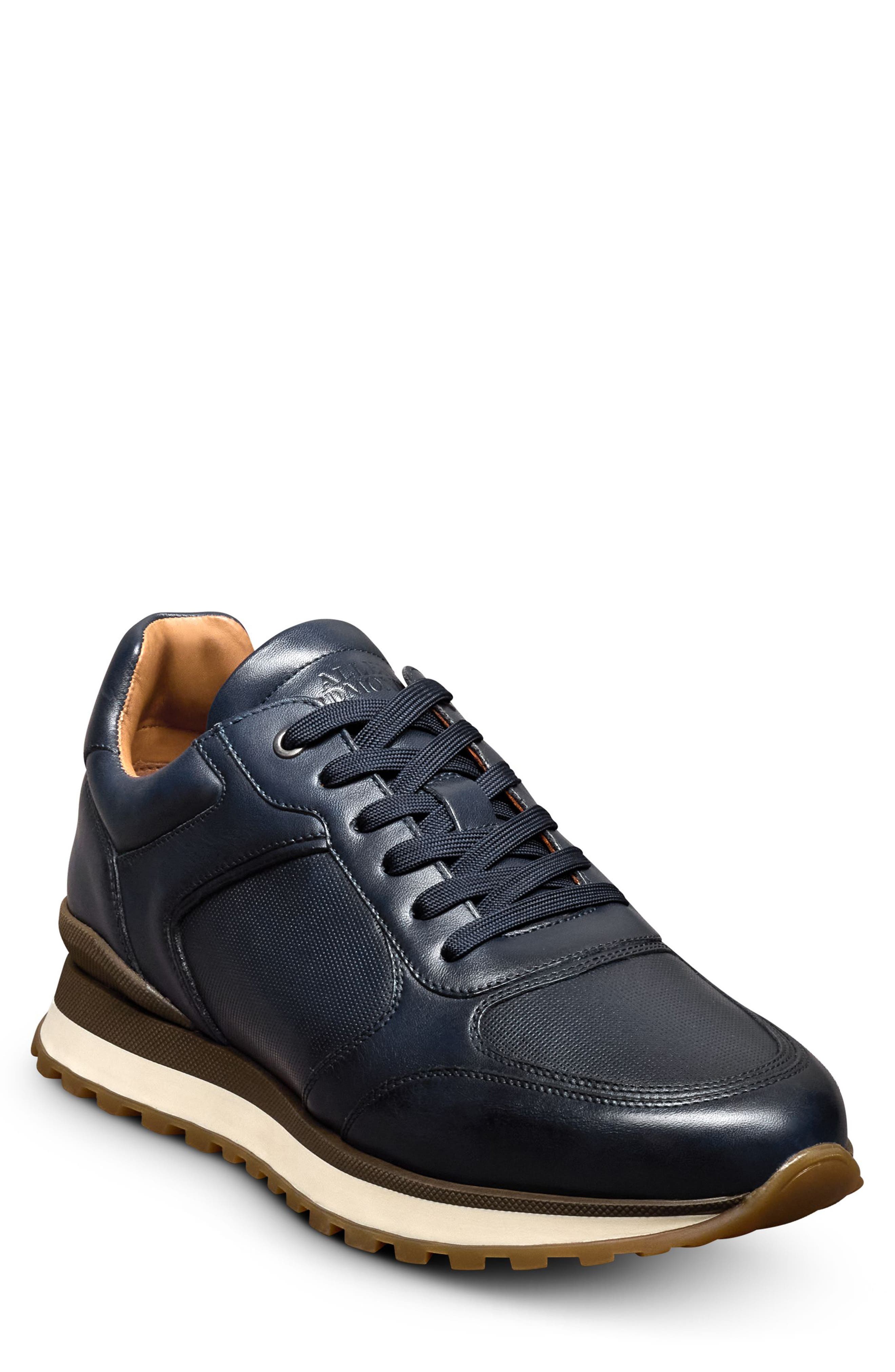 Atlas Sneaker