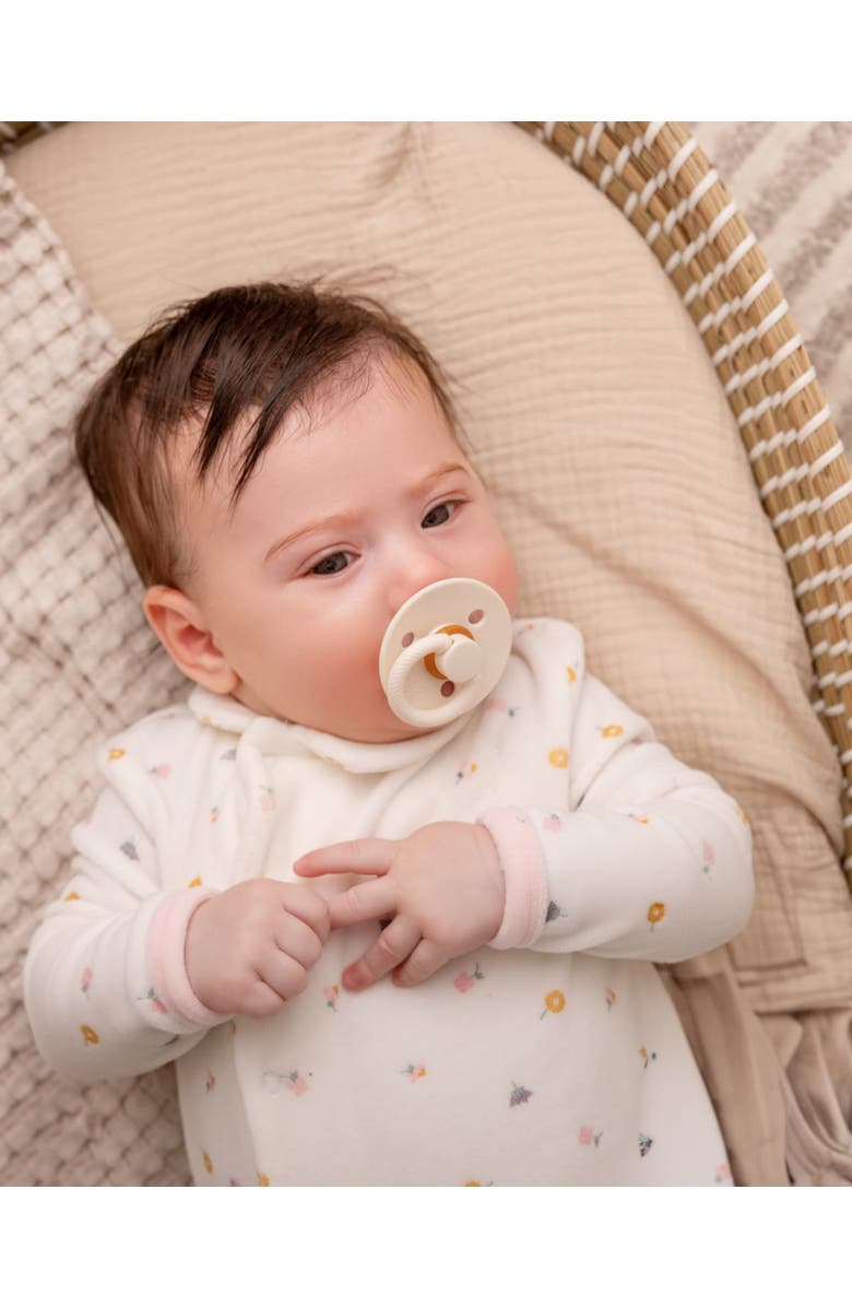 MiniMoi Baby Girls Snap Front Velour Footie, Alternate, color, Marshmallow