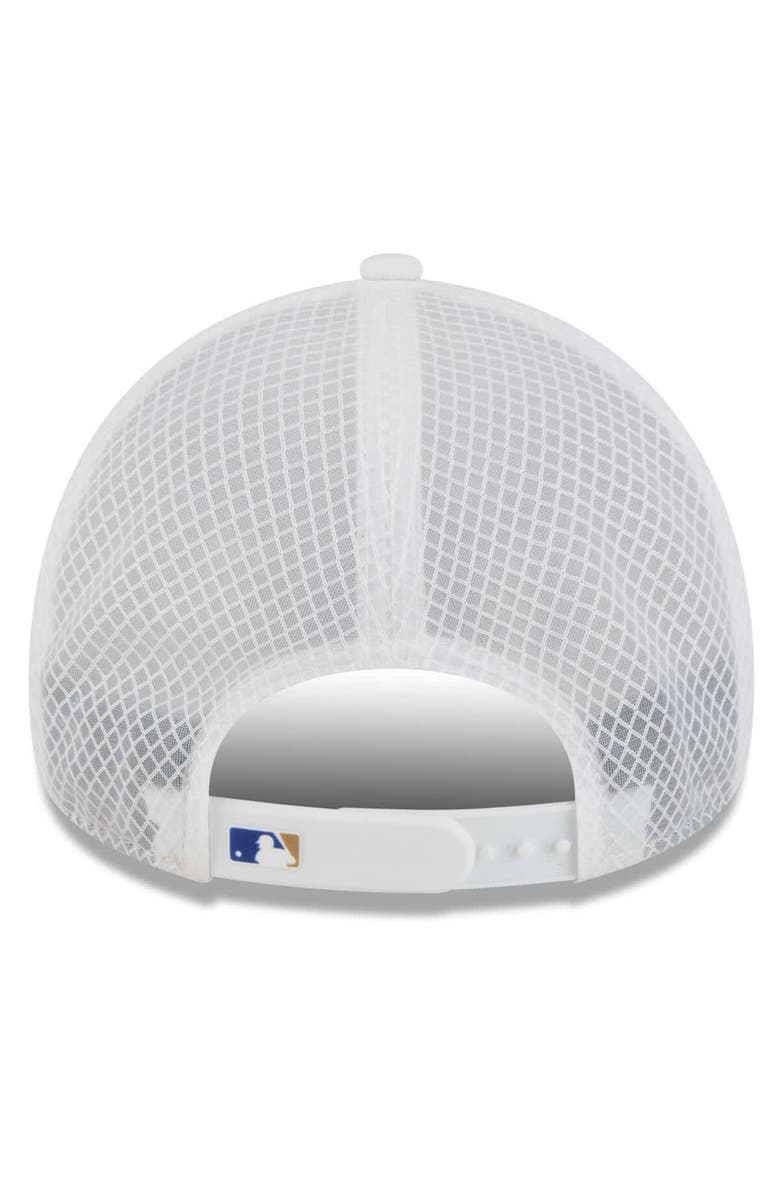 New Era Men's New Era White Kansas City Royals 2026 Batting Practice Apex 9FORTY Adjustable Trucker Hat, Alternate, color, White