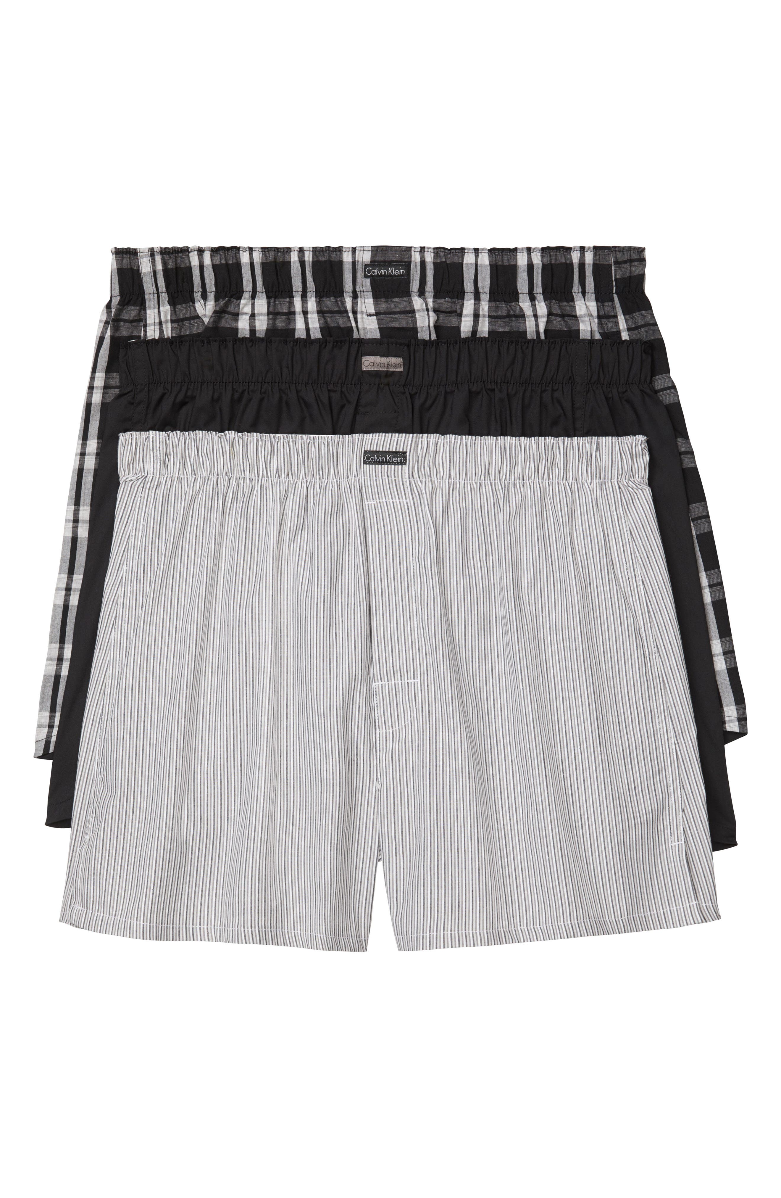 selected BLACK/ MORGAN PLAID/ MONTAGUE