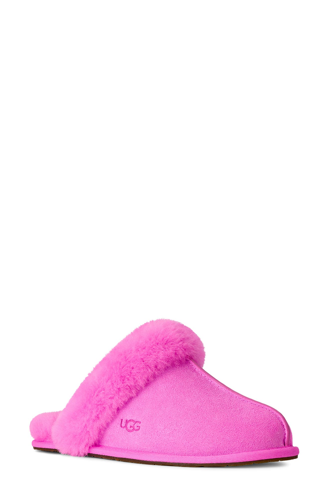 BRIGHT FUCHSIA