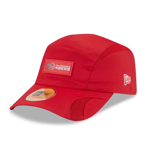 Men's New Era Scarlet San Francisco 49ers 2025 Sideline  Runner Adjustable Hat