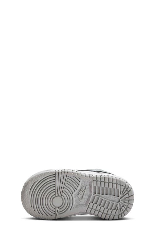 Nike Kids' Dunk Low Basketball Sneaker