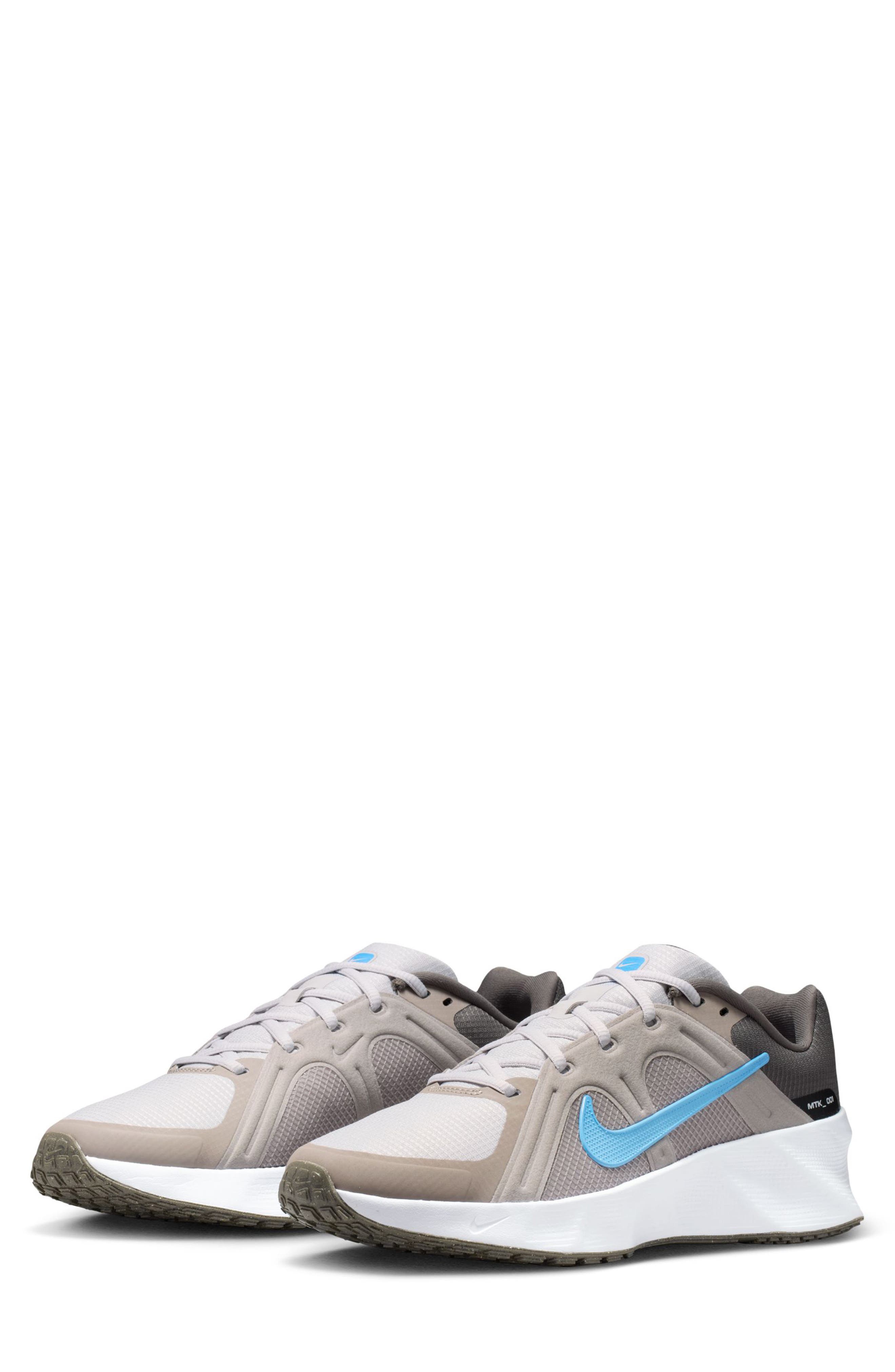 Nike Metro Tek Sneaker