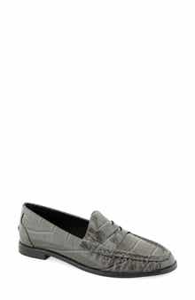 Zoila Penny Loafer