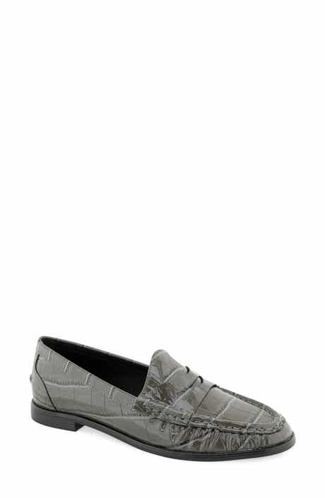 Zoila Penny Loafer