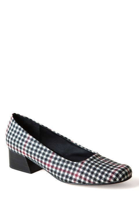 Luisa Pump