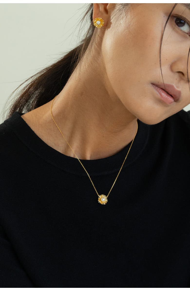 Bearfruit Jewelry Sterling Silver 18k Gold Plated Flora Culture Pearl Necklace & Stud Earrings Set, Alternate, color, Gold