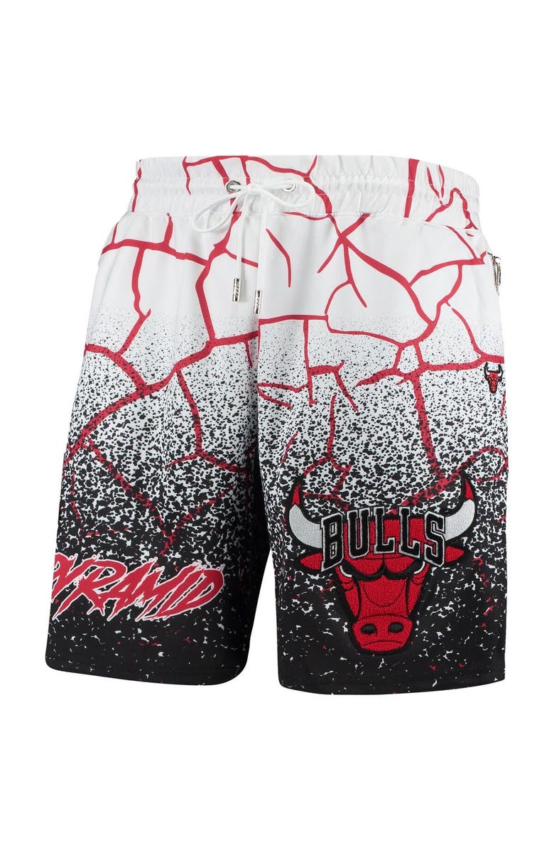BLACK PYRAMID Men's Pro Standard x Black Pyramid White Chicago Bulls Chenille Patch Sublimated Shorts, Alternate, color, 
