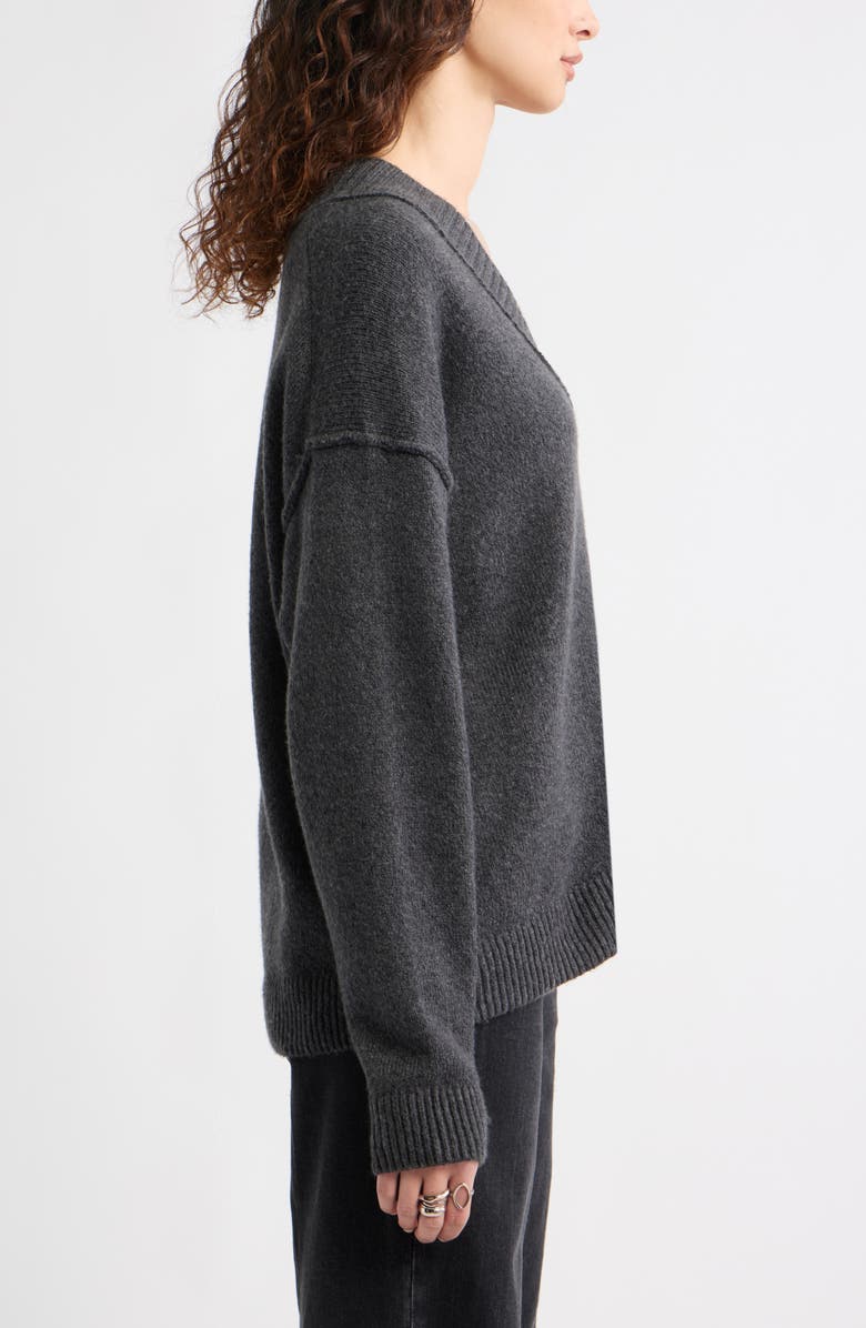 Treasure & Bond Slouchy V-Neck Sweater, Alternate, color, Grey Dark Charcoal Heather