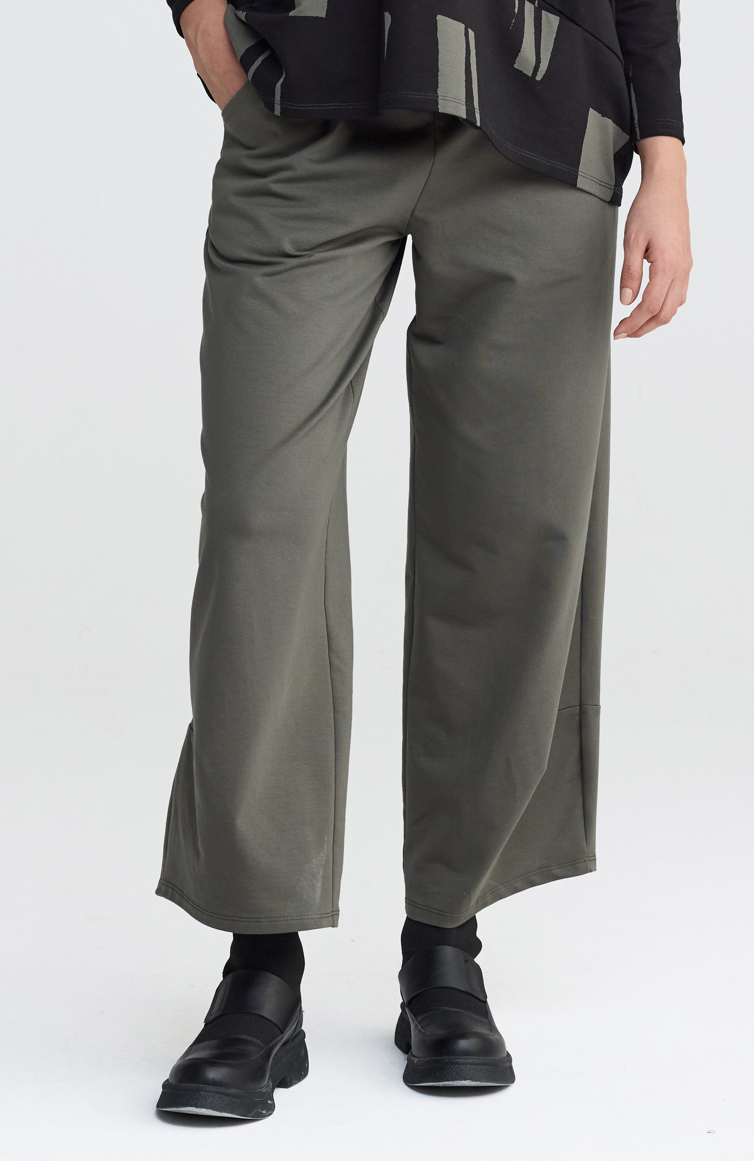 Serenna Cropped Darted Pants - image 3