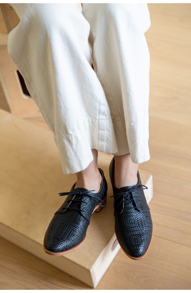 Fortress Emmy Oxford, Alternate, color,