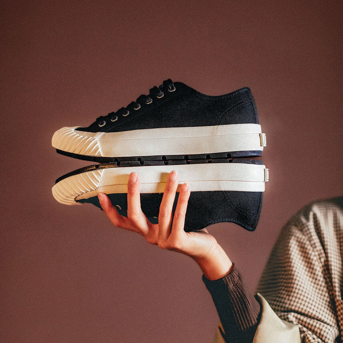 P.F. Flyers Grounder Low-Top Sneaker, Alternate, color, Black-Sea Salt